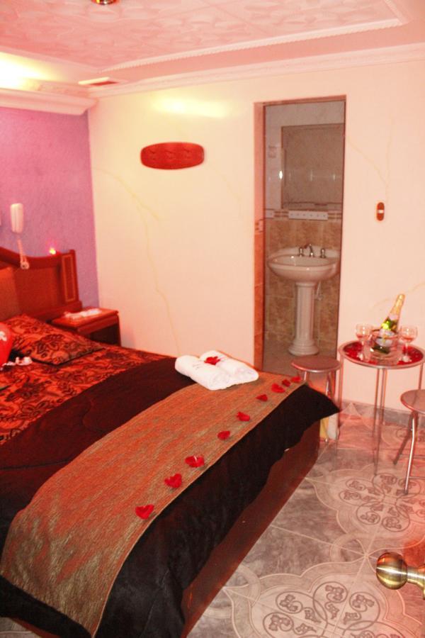 Motel Piramides De Cristal Богота Экстерьер фото