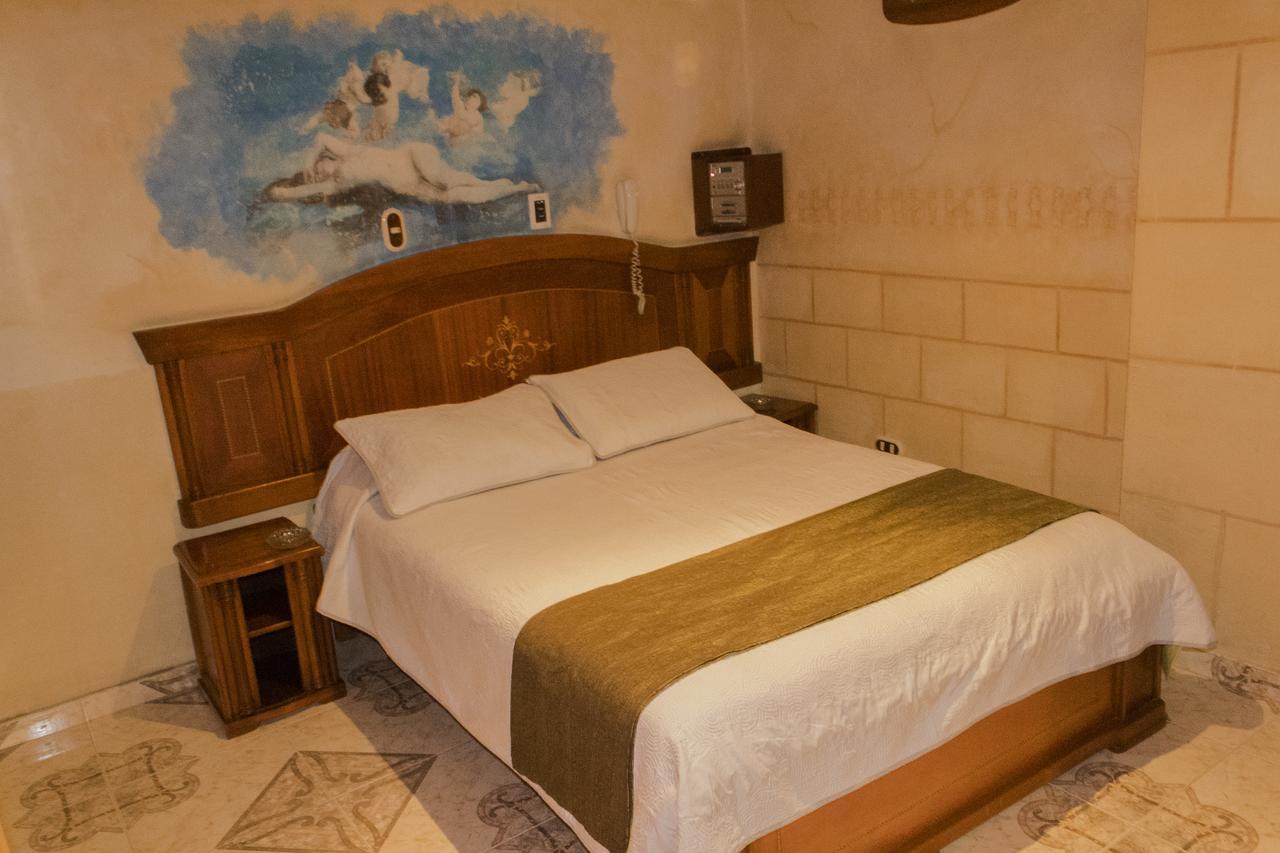 Motel Piramides De Cristal Богота Экстерьер фото